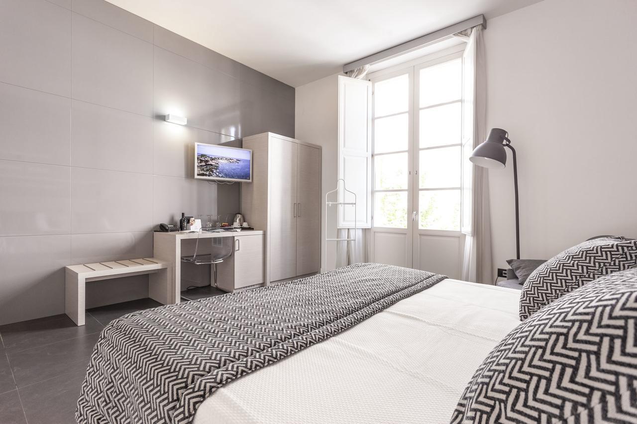 Couette-café Nostos & 3*
