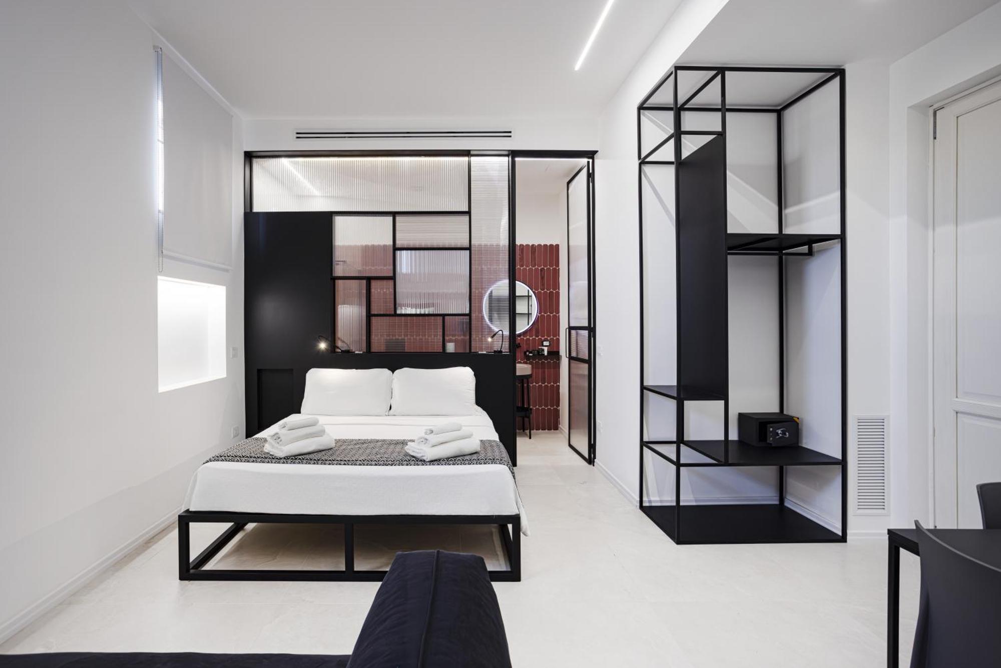 Nostos & Syracuse