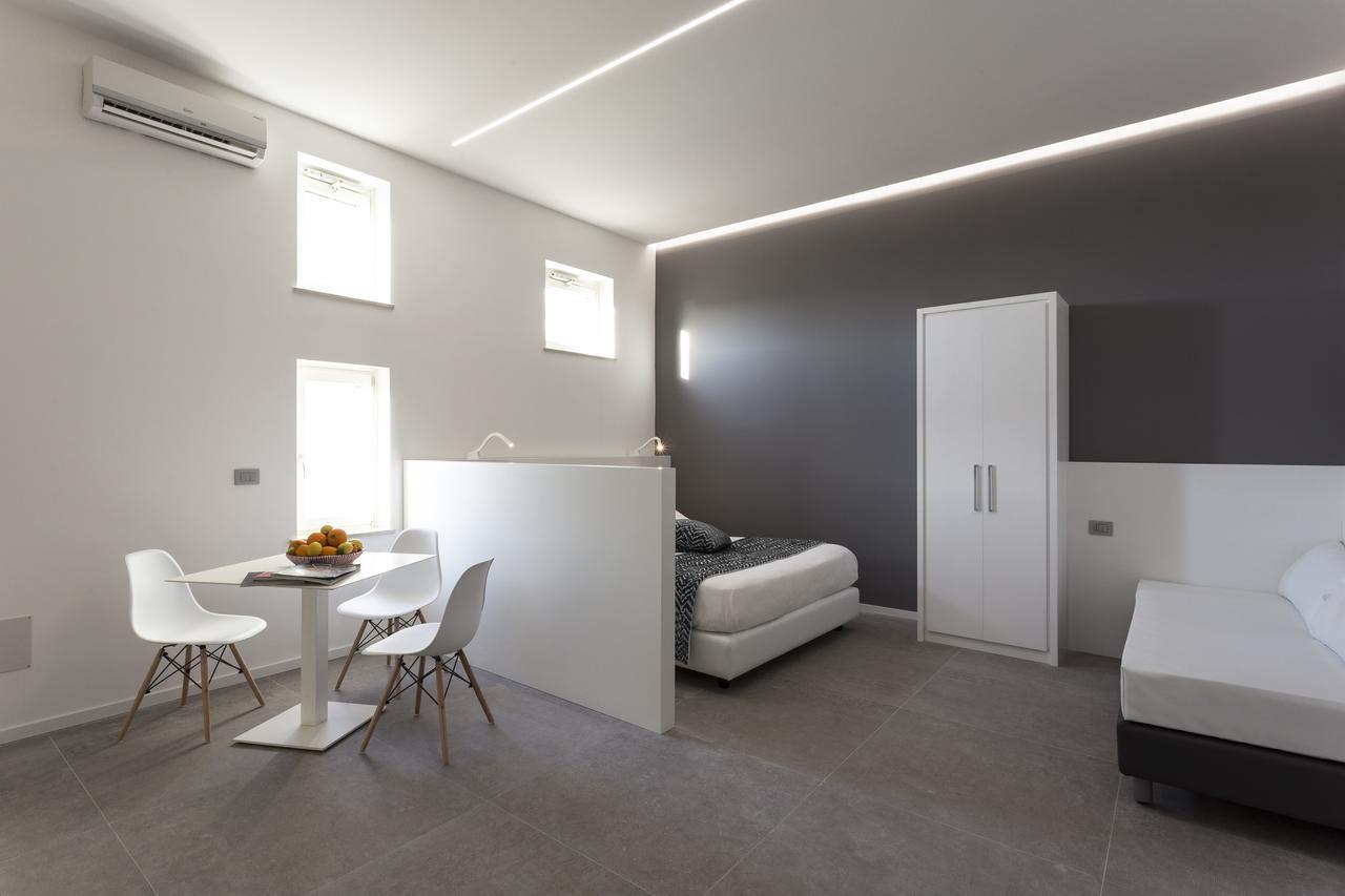 Couette-café Nostos & Syracuse